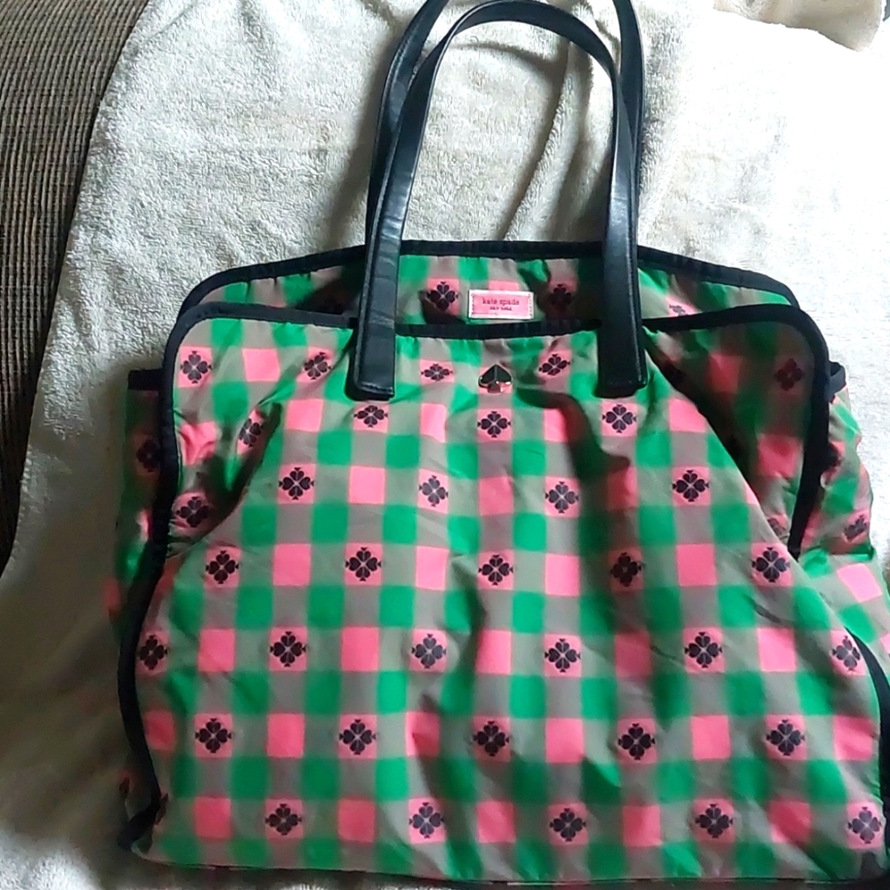 Kate Spade pink and green carry bag